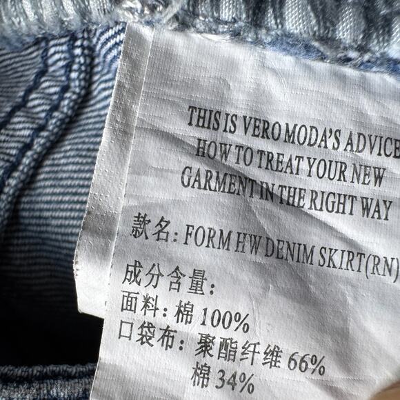 Vero Moda Denim Skirt Distressed Pencil Straight 24" Waist Frayed Hem Pockets - Picture 4 of 7